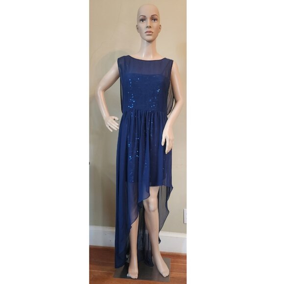 BCBGMAXAZRIA Women's Katrine Sequin and Chiffon Asymetrical Evening Gown - Picture 4 of 6